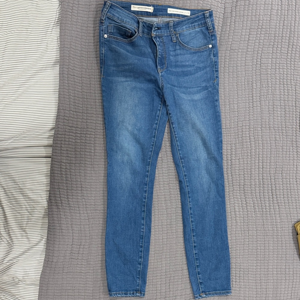 Pilcro women’s legging Jeans from Anthropologie